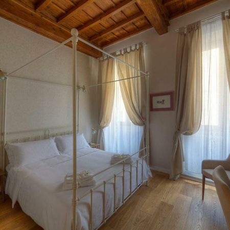 Assaporarte Bed & Breakfast Florenţa Exterior foto