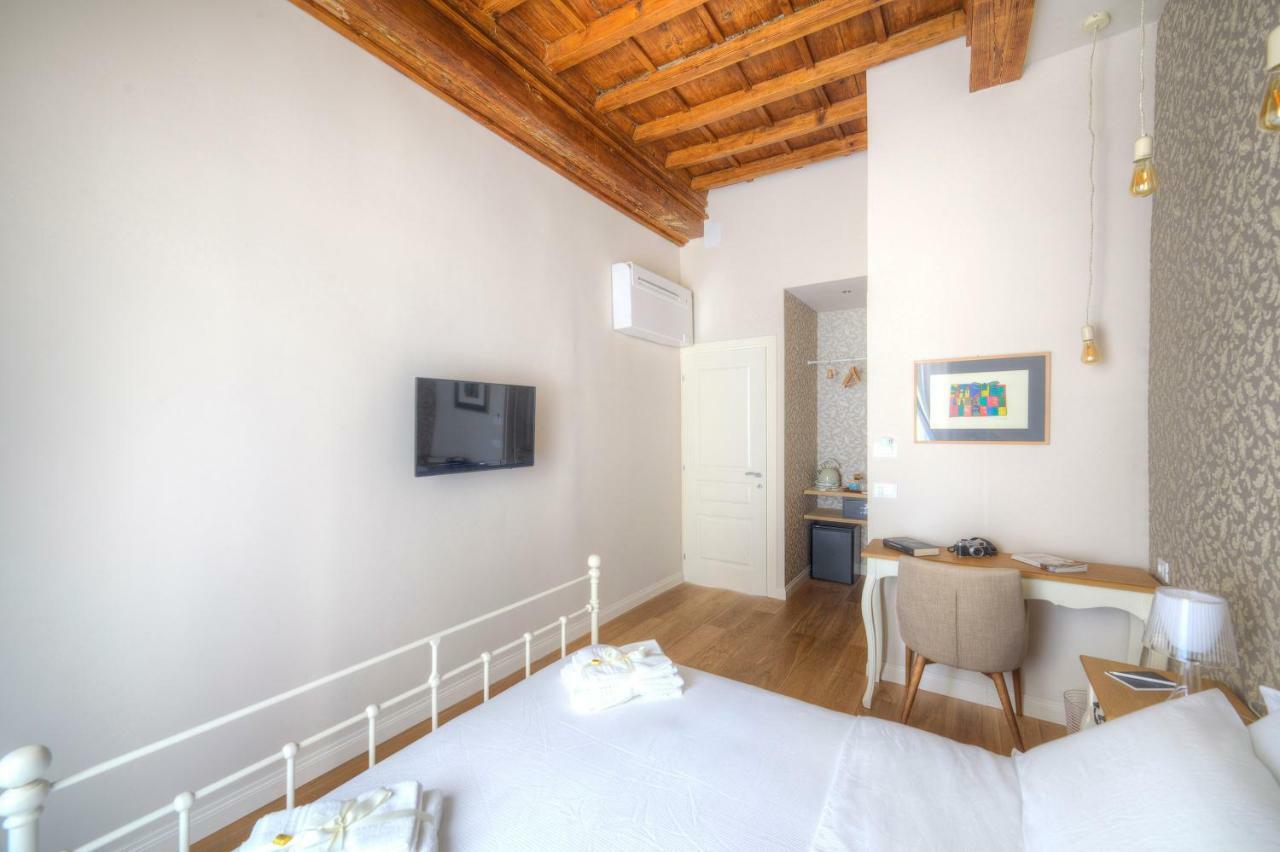 Assaporarte Bed & Breakfast Florenţa Exterior foto