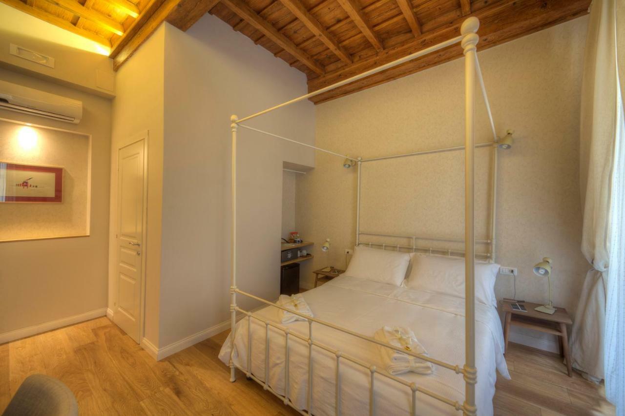 Assaporarte Bed & Breakfast Florenţa Exterior foto